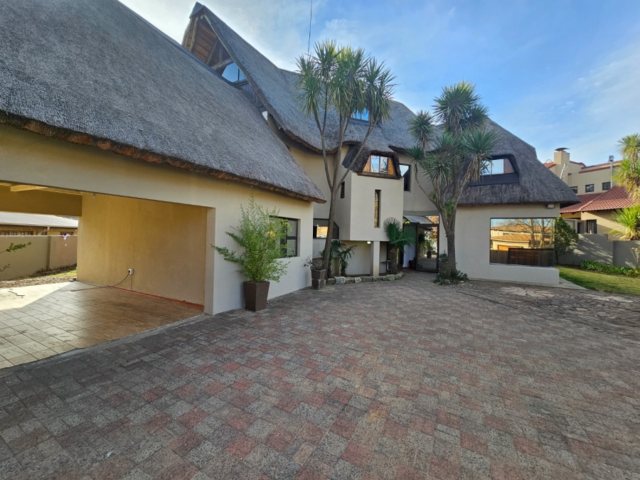 To Let 5 Bedroom Property for Rent in La Provance Free State